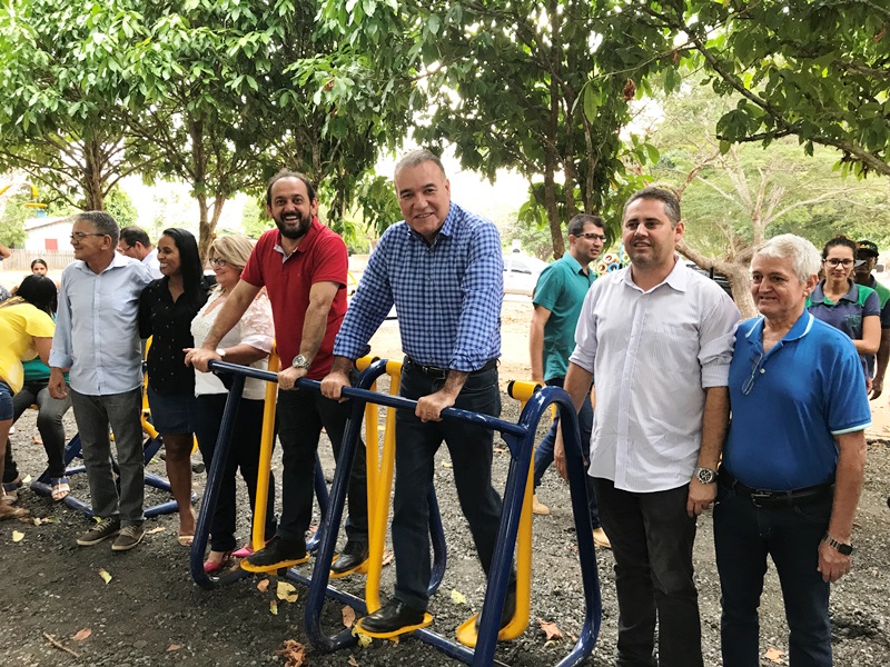 Laerte Gomes inaugura academias em Nova Colina e Nova Londrina