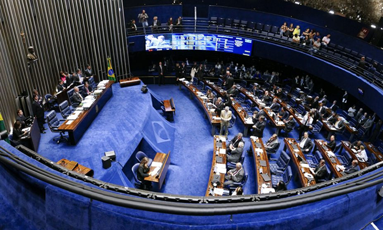 Confira sessão do Senado que deve decidir sobre transporte via Uber