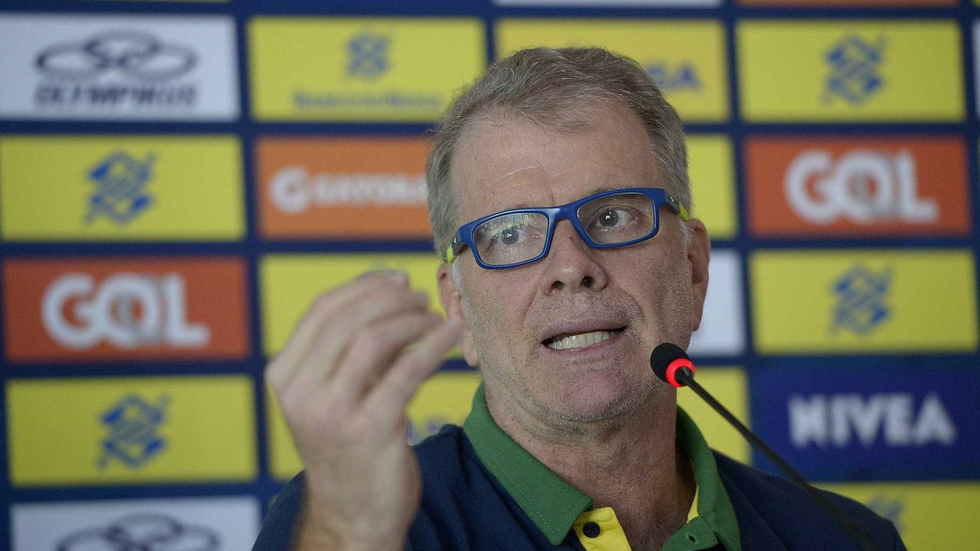 Bernardinho tem até final do mês para definir candidatura no Rio