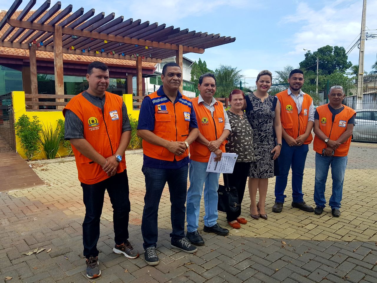 MIRANTE - Vereadora Ada Dantas Boabaid acompanha trabalho de reabertura de ponto turístico