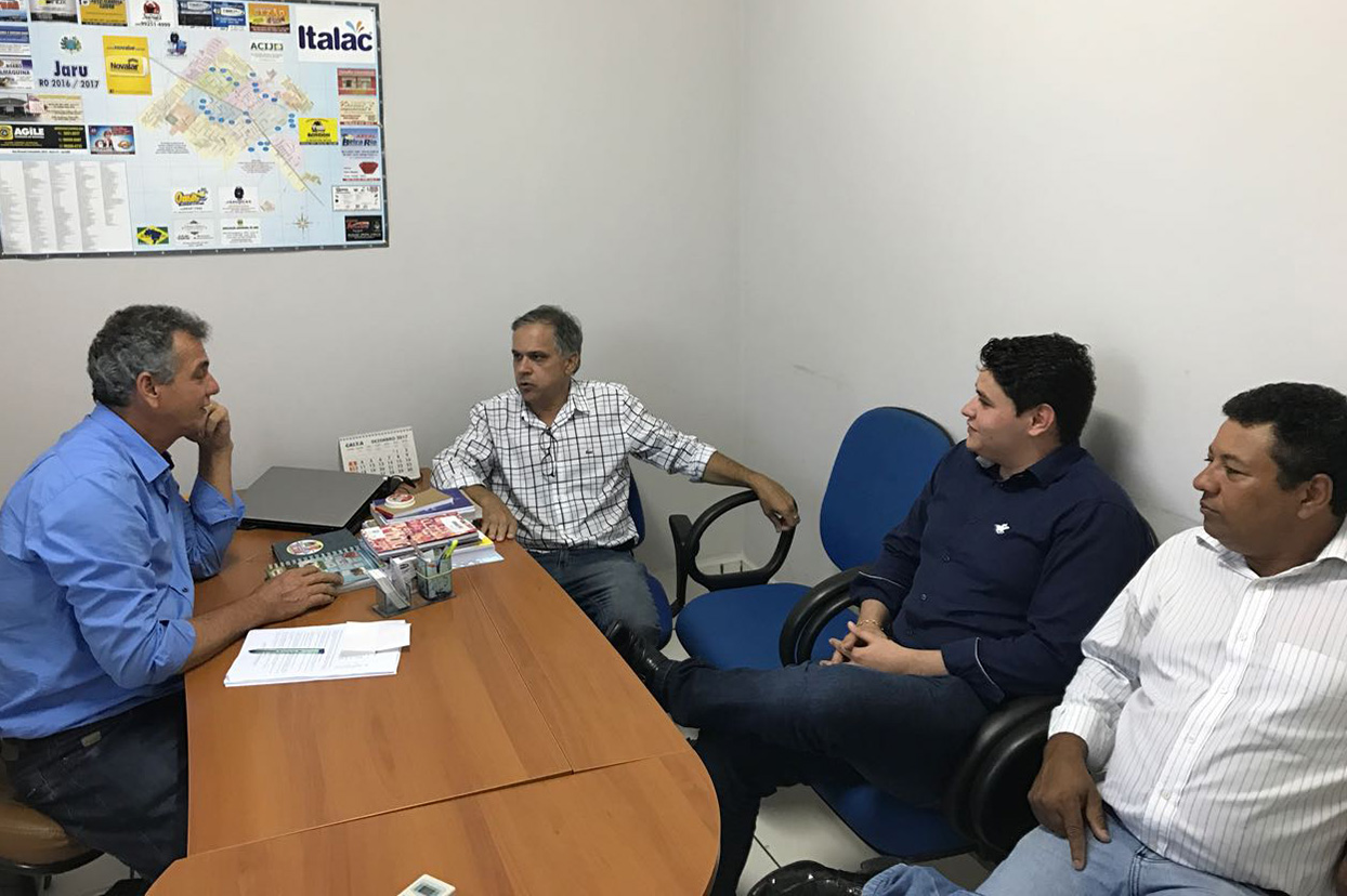 Deputado Geraldo da Rondônia destina R$ 300 mil para compra de ônibus em Jaru