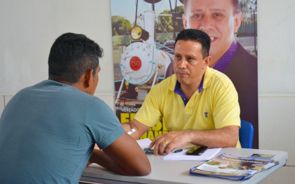 AÇÃO SOCIAL - Vereador Edesio Fernandes O Amigo da Família em Ação