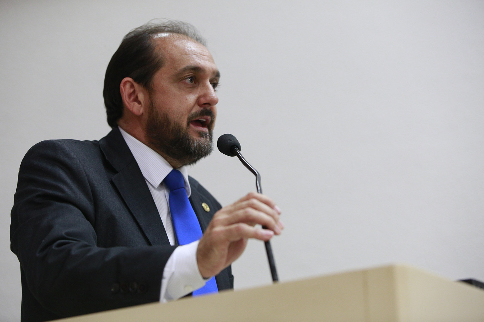 Laerte Gomes cobra projeto para construção de guarita policial em Ji-Paraná