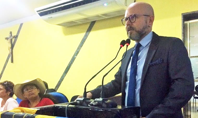 Aleks Palitot participa de audiência sobre transporte escolar