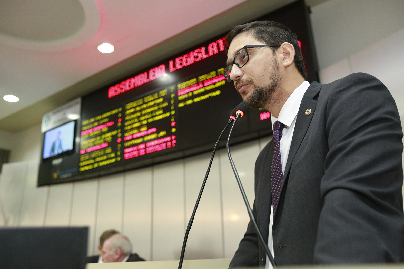 Possível desativação de presídio feminino preocupa Anderson do Singeperon
