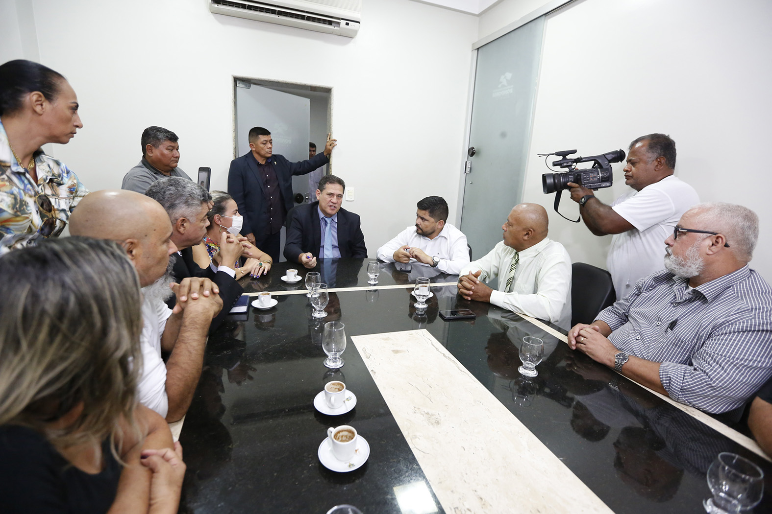Deputado Jesuíno busca resolver pagamento de militares retirados da folha da União