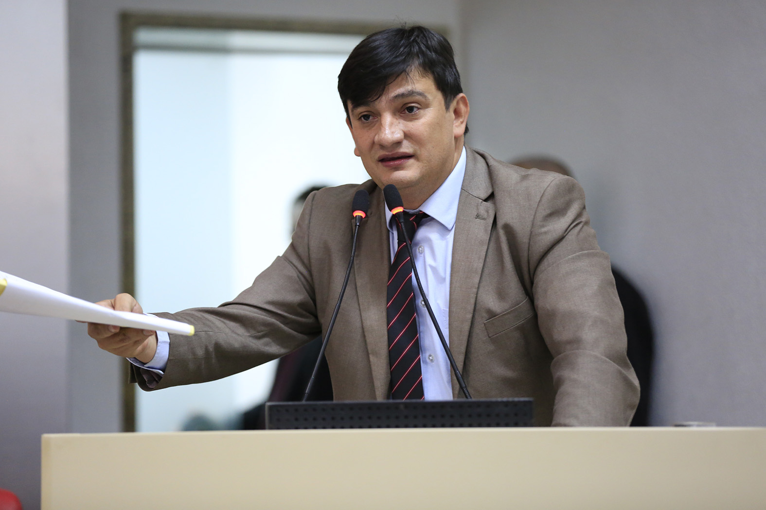 Projeto do deputado Cleiton Roque dá nova redação ao sistema de licenciamento ambiental