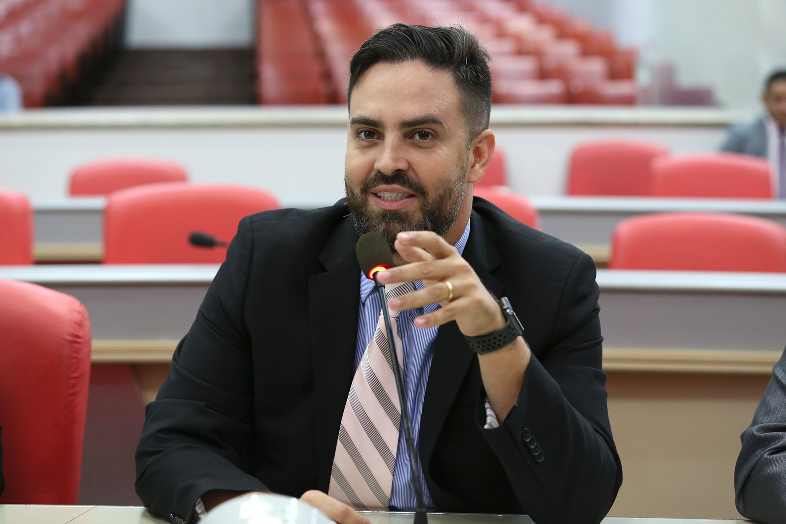 Léo Moraes destina emenda parlamentar para atender agentes penitenciários