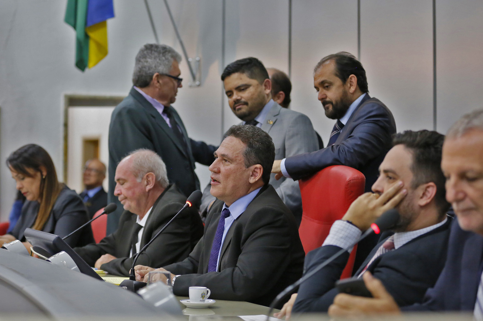 Maurão diz que aprovação de projetos da PM e dos Bombeiros faz justiça ao trabalho das corporações