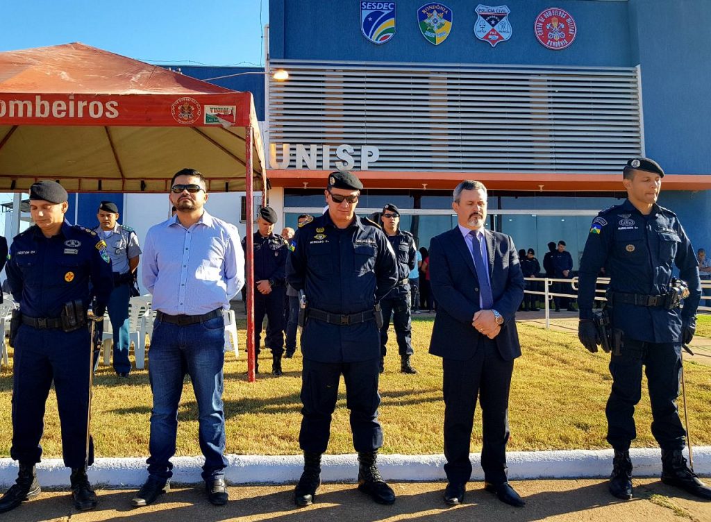 Deputado Jesuíno prestigia posse do novo comandante do 5° Batalhão em Porto Velho Deputado Jesuíno prestigia posse do novo comandante do 5° Batalhão em Porto Velho