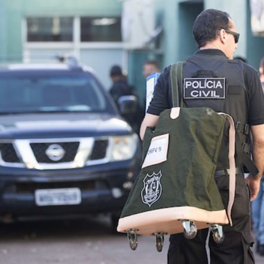 Donos de supermercados são alvo de operação por sonegar R$ 12 milhões Donos de supermercados são alvo de operação por sonegar R$ 12 milhões