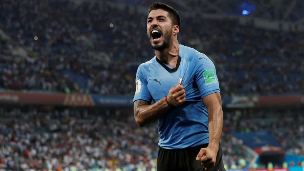 Suárez sai em defesa de Neymar após críticas por simulação Suárez sai em defesa de Neymar após críticas por simulação