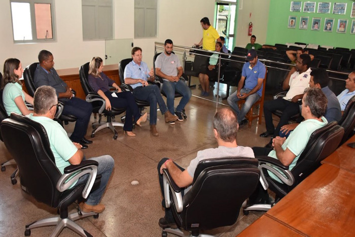 Acir Gurgacz vai construir Hospital Regional em Ji-Paraná Acir Gurgacz vai construir Hospital Regional em Ji-Paraná