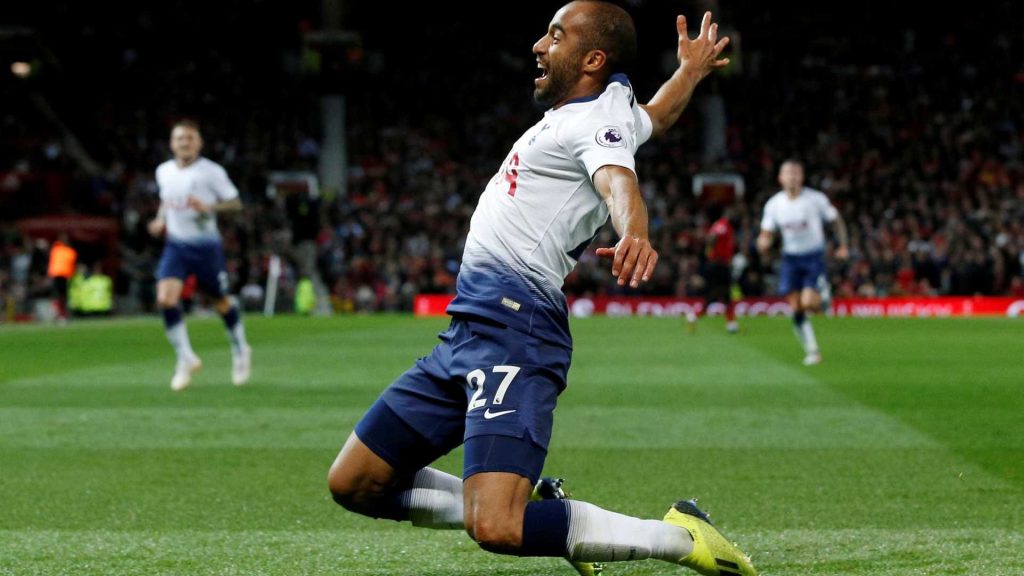 Lucas é eleito o melhor jogador do mês na Inglaterra Lucas é eleito o melhor jogador do mês na Inglaterra