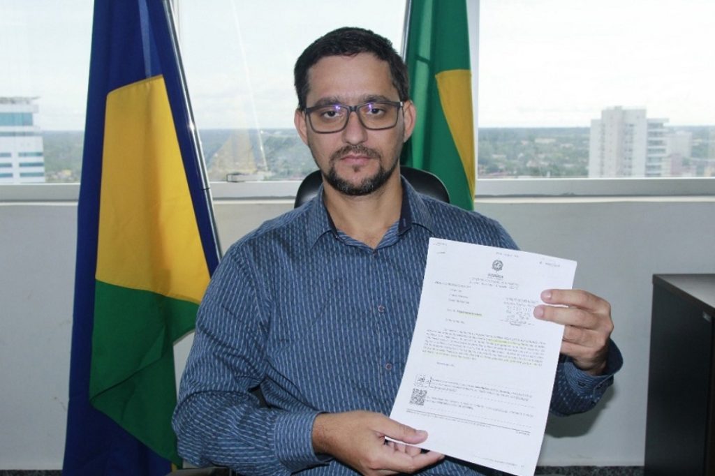 Assembleia aprova projeto de Anderson Pereira que institui o “Dia Estadual do Vigilante” em Rondônia Assembleia aprova projeto de Anderson Pereira que institui o “Dia Estadual do Vigilante” em Rondônia