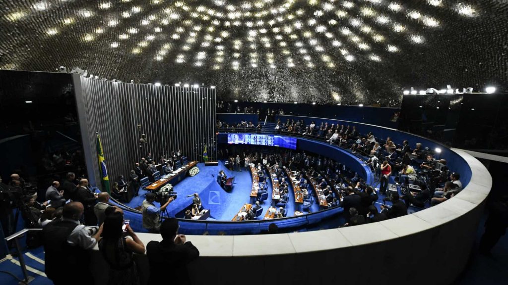 Senado aprova projeto da prisão após 2ª instância por 22 votos contra 1 Senado aprova projeto da prisão após 2ª instância por 22 votos contra 1