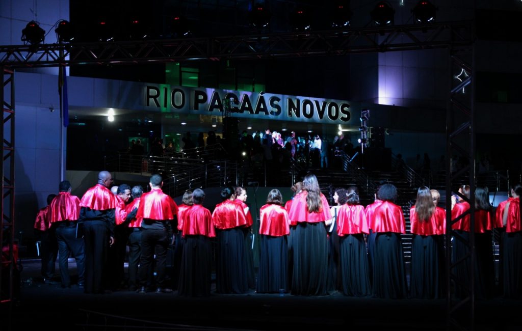 NATAL – Palácio Rio Madeira terá árvore de 30 metros e presépio ao vivo para público NATAL – Palácio Rio Madeira terá árvore de 30 metros e presépio ao vivo para público