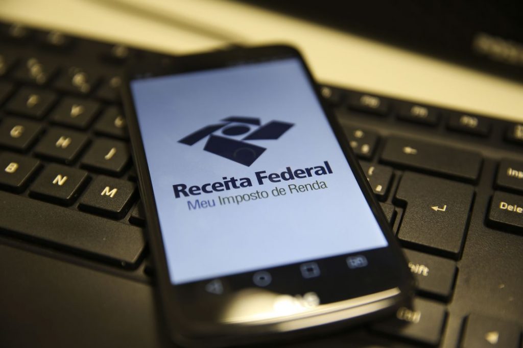 Receita abre consulta ao 7º lote de restituição do Imposto de Renda Receita abre consulta ao 7º lote de restituição do Imposto de Renda