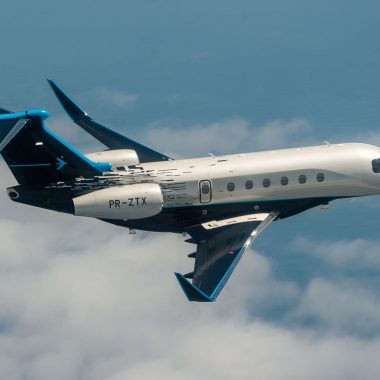 Embraer concede licença remunerada a funcionários Embraer concede licença remunerada a funcionários