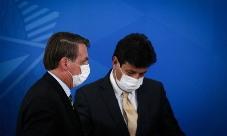 Bolsonaro decide demitir Mandetta, mas volta atrás 8 Bolsonaro decide demitir Mandetta, mas volta atrás
