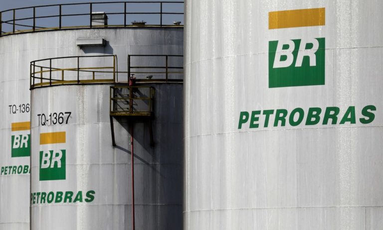 Petrobras reajusta preço do diesel nas refinarias em 8% 10 Petrobras reajusta preço do diesel nas refinarias em 8%