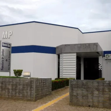 MPRO ajuíza ação contra Prefeito e Secretário de São Miguel que participaram de festa privada em período de pandemia do coronavírus MPRO ajuíza ação contra Prefeito e Secretário de São Miguel que participaram de festa privada em período de pandemia do coronavírus