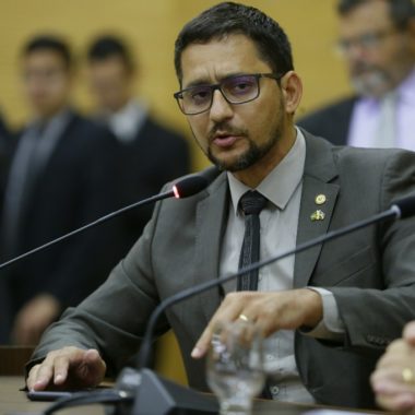 Deputado Anderson parabeniza Policiais Penais de Ji Paraná e Porto Velho que evitaram fuga e apreenderam materiais ilícitos Deputado Anderson parabeniza Policiais Penais de Ji Paraná e Porto Velho que evitaram fuga e apreenderam materiais ilícitos