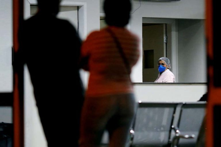 Covid-19: nas últimas 24h, Brasil registra mais de 30 mil novos casos 17 Covid-19: nas últimas 24h, Brasil registra mais de 30 mil novos casos
