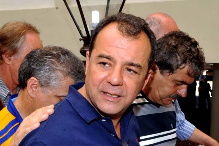 Joias do ex-governador Sérgio Cabral vão a leilão extrajudicial hoje 17 Joias do ex-governador Sérgio Cabral vão a leilão extrajudicial hoje