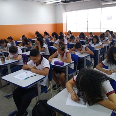 Governo realiza “Dia D” de busca ativa por alunos afastados do ambiente escolar Governo realiza “Dia D” de busca ativa por alunos afastados do ambiente escolar
