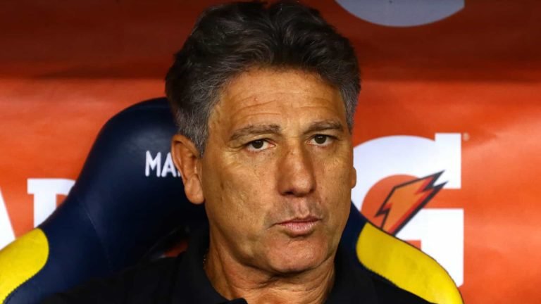Renato Gaúcho elogia intensidade do Grêmio: 'Joga o melhor futebol do Brasil' 5 Renato Gaúcho elogia intensidade do Grêmio: 'Joga o melhor futebol do Brasil'