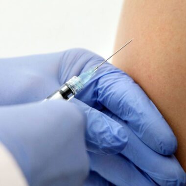 COVID-19 – Anvisa divulga orientações para vacinação em farmácias COVID-19 – Anvisa divulga orientações para vacinação em farmácias