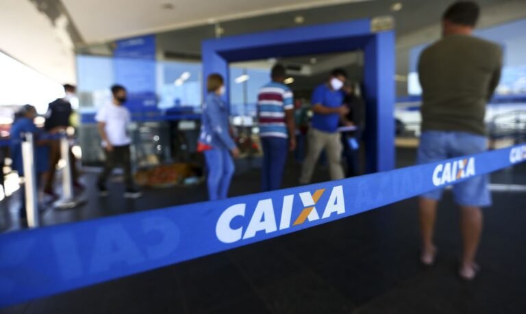 Governo antecipa abono salarial para nascidos em maio e junho 7 Governo antecipa abono salarial para nascidos em maio e junho