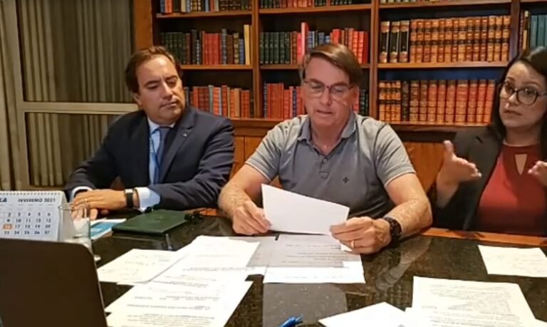 Bolsonaro: auxílio deve voltar em março, com parcelas de R$ 250 5 Bolsonaro: auxílio deve voltar em março, com parcelas de R$ 250