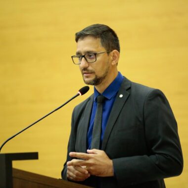 Deputado Anderson Pereira solicita informações e providências quanto a substituição das carteiras funcionais dos Policiais Penais do Estado de Rondônia Deputado Anderson Pereira solicita informações e providências quanto a substituição das carteiras funcionais dos Policiais Penais do Estado de Rondônia