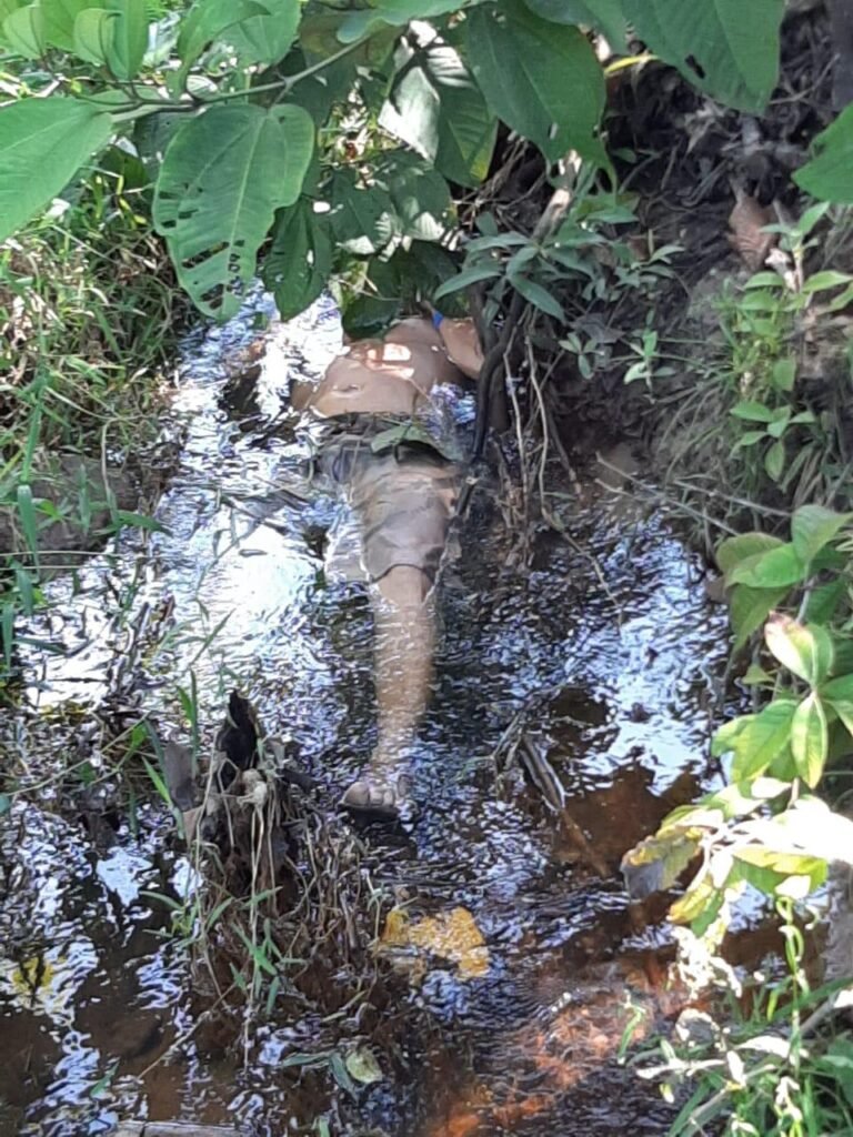 Homem embriagado é salvo por policiais que evitam afogamento 9 Homem embriagado é salvo por policiais que evitam afogamento