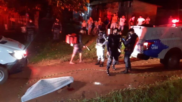 URGENTE – Ex-presidiário é executado a tiros em beco no Bairro Eletronorte 10 URGENTE – Ex-presidiário é executado a tiros em beco no Bairro Eletronorte