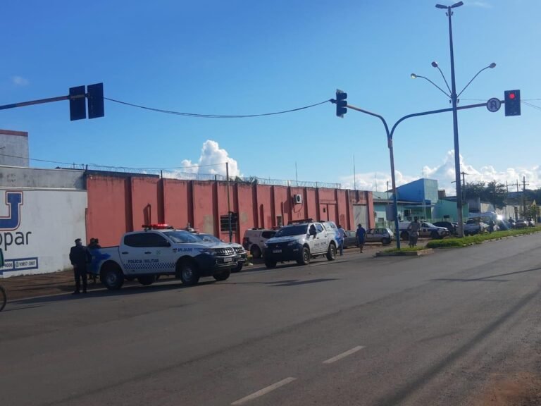 Menores infratores fogem de unidade de internação na capital 15 Menores infratores fogem de unidade de internação na capital