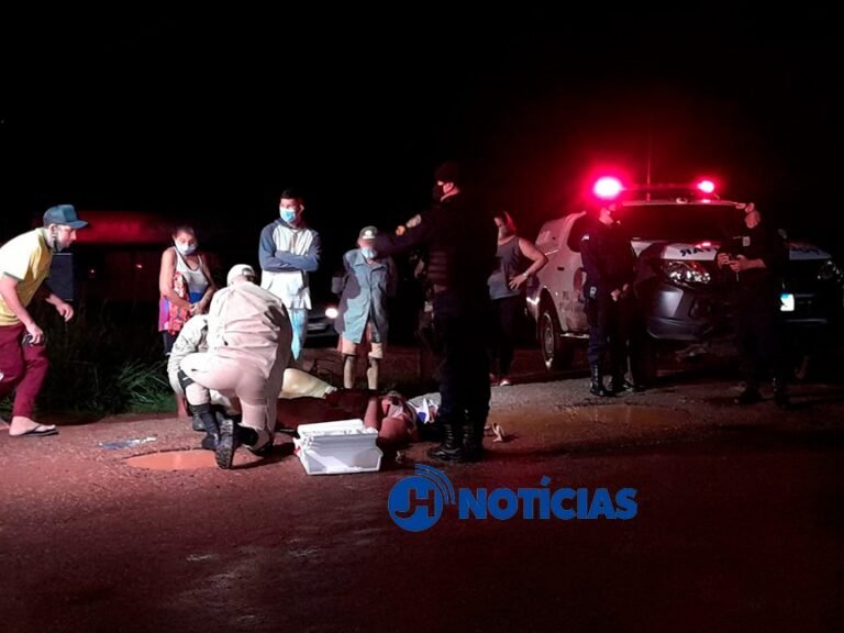 Ciclista fica ferida ao cair após passar em buraco no Bairro Nacional 6 Ciclista fica ferida ao cair após passar em buraco no Bairro Nacional