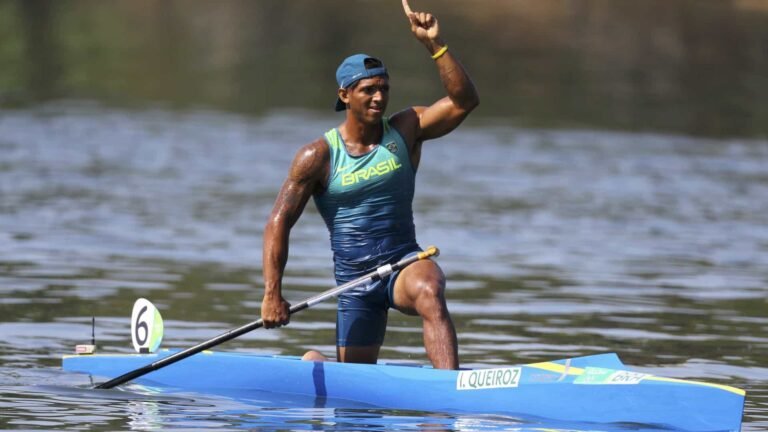 Isaquias Queiroz ganha medalha de prata na Copa do Mundo de canoagem 20 Isaquias Queiroz ganha medalha de prata na Copa do Mundo de canoagem