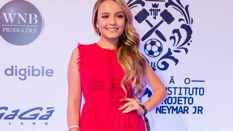 Larissa Manoela cria rede própria de telefonia móvel para atingir os jovens 18 Larissa Manoela cria rede própria de telefonia móvel para atingir os jovens