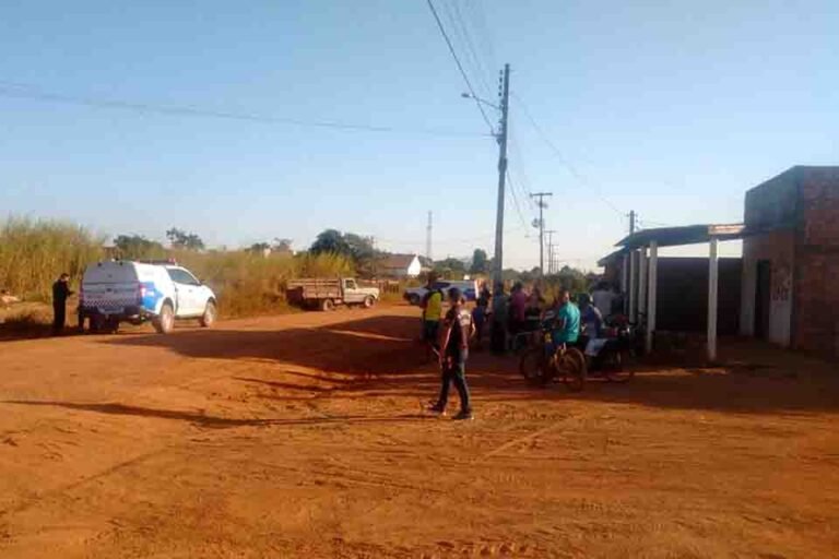 Motociclista morre em gravíssimo acidente com caminhonete em Rondônia 9 Motociclista morre em gravíssimo acidente com caminhonete em Rondônia