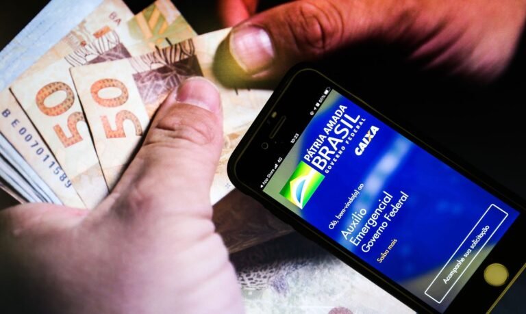 Caixa paga hoje auxílio emergencial a nascidos em novembro 12 Caixa paga hoje auxílio emergencial a nascidos em novembro
