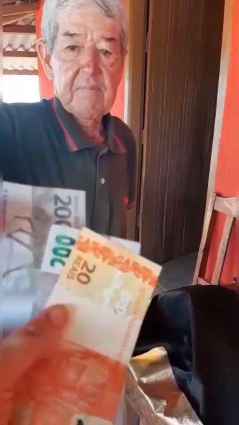 Empresa ressarce idoso que recebeu nota de R$ 420 como pagamento de empréstimo e devolveu R$ 320 de troco 1 Empresa ressarce idoso que recebeu nota de R$ 420 como pagamento de empréstimo e devolveu R$ 320 de troco