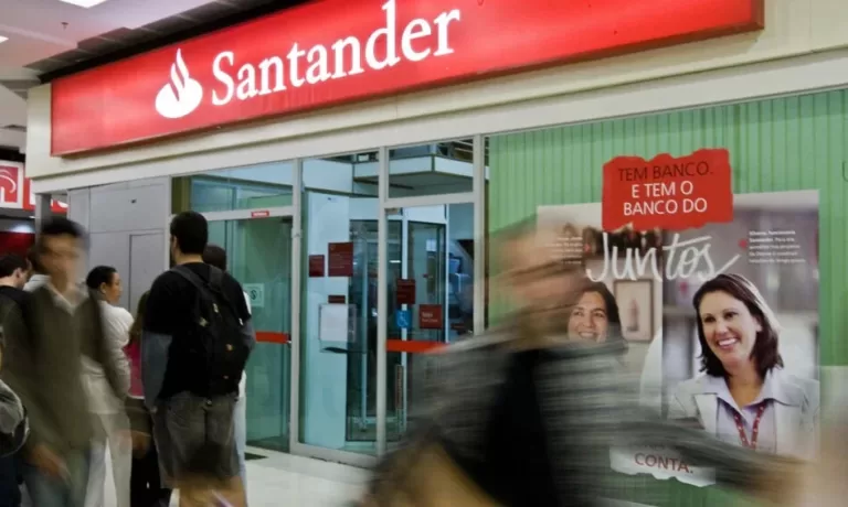 Santander é condenado a multa de R$ 50 mi por demissões na pandemia 19 Santander é condenado a multa de R$ 50 mi por demissões na pandemia