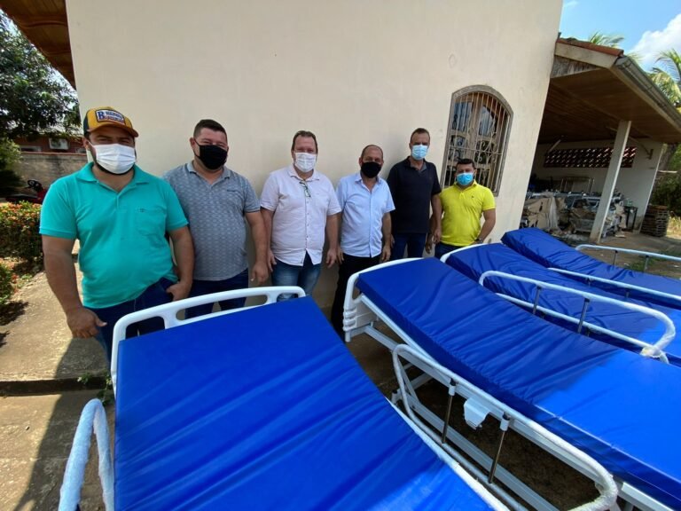Deputado Laerte Gomes entrega mobília para equipar Hospital Municipal de Alvorada D’Oeste 16 Deputado Laerte Gomes entrega mobília para equipar Hospital Municipal de Alvorada D’Oeste