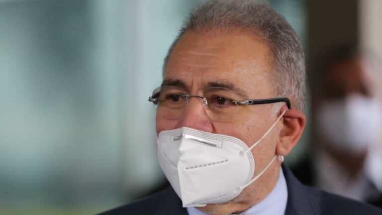 Governo deixa vencer testes e vacinas; estoque de R$ 80 milhões será inutilizado 6 Governo deixa vencer testes e vacinas; estoque de R$ 80 milhões será inutilizado