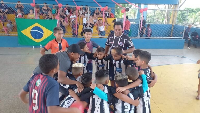 Campeões da Copa Jr Lopes de futsal são definidos 7 Campeões da Copa Jr Lopes de futsal são definidos