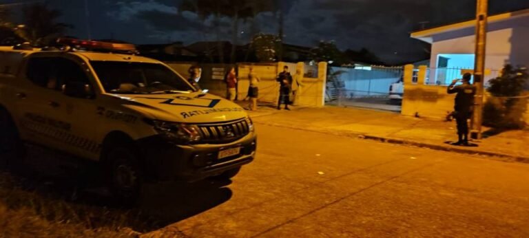Jovem sofre tentativa de homicídio; criança também é baleada 11 Jovem sofre tentativa de homicídio; criança também é baleada