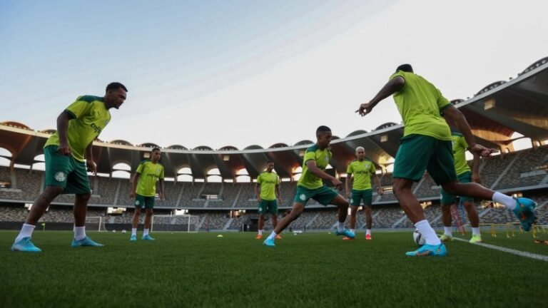 Palmeiras faz treino de duas horas no segundo dia em Abu Dhabi 6 Palmeiras faz treino de duas horas no segundo dia em Abu Dhabi